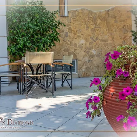 Lägenhetshotell Varvaras Diamond Platanes (Rethymno)