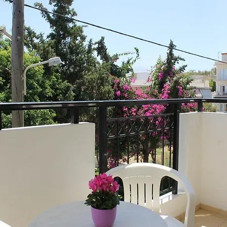 Varvaras Diamond 3* Platanes (Rethymno)