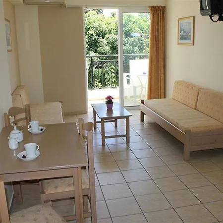 Varvaras Diamond 3* Platanes (Rethymno)