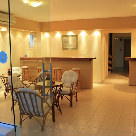 Aparthotel Varvaras Diamond